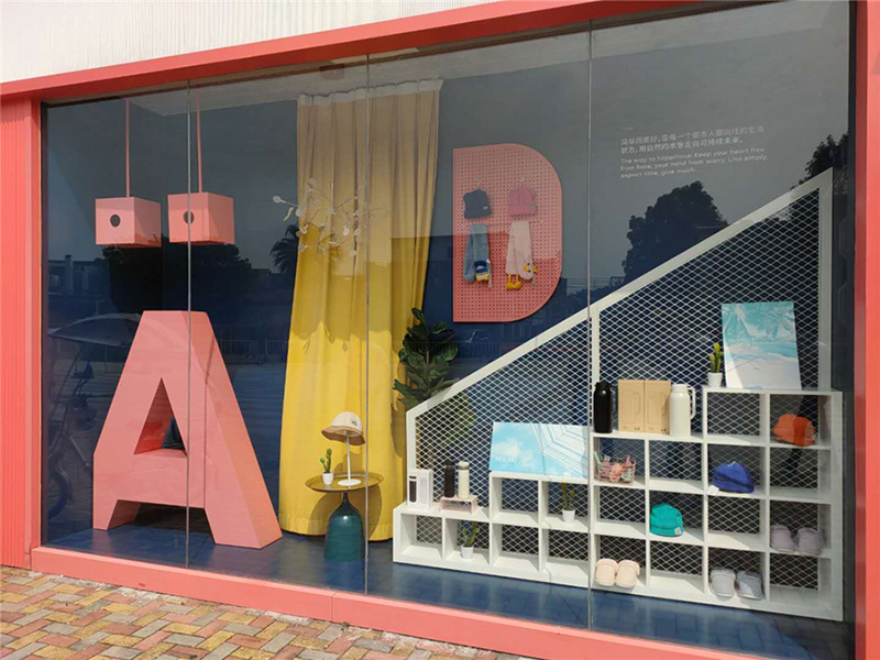 鐵嶺精品貨架展柜,十元店貨架,10元店貨架,定制精品展示柜,大唐展示柜 鐵嶺精品貨架展柜,十元店貨架,10元店貨架,定制精品展示柜,大唐展示柜