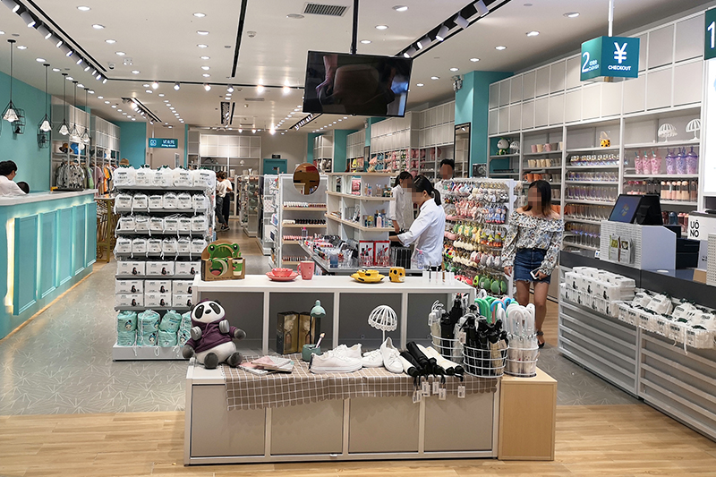 亳州精品店貨架,精品店陳列架,飾品貨架,展示貨架,大唐展示貨架,北歐風(fēng)貨架,三元店貨架 亳州精品店貨架,精品店陳列架,飾品貨架,展示貨架,大唐展示貨架,北歐風(fēng)貨架,三元店貨架