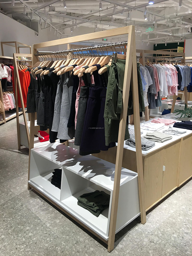 鞍山小型服裝店貨架