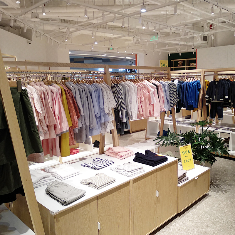 南寧服裝展示貨架