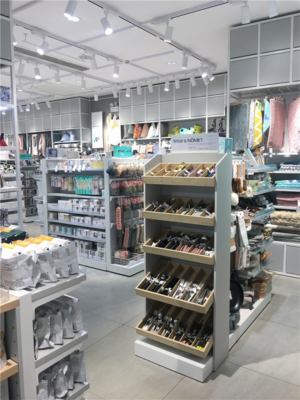 貴州貨架批發廠分享定制飾品店貨架的基本流程