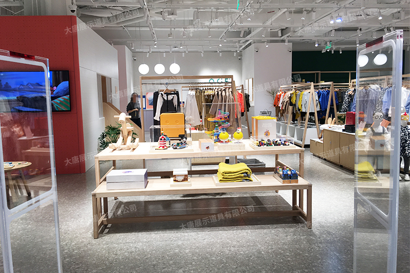 黑龍江母嬰店貨架,母嬰奶粉貨架,奶粉陳列架,母嬰整店輸出,大唐展示貨架 黑龍江母嬰店貨架,母嬰奶粉貨架,奶粉陳列架,母嬰整店輸出,大唐展示貨架