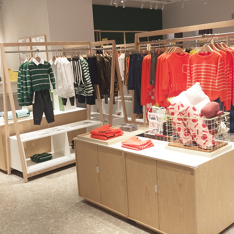 新疆服裝貨架定制