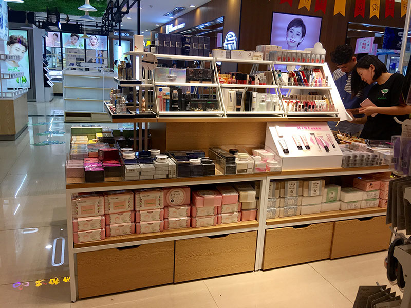 渭南精品展示架,名創展示架,nome北歐風展示架 渭南精品展示架,名創展示架,nome北歐風展示架