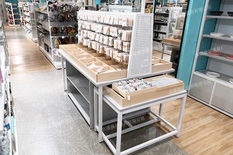 四川精品店貨架，NOME貨架，諾米陳列架，大唐展示貨架，北歐風(fēng)貨架，三元店貨架