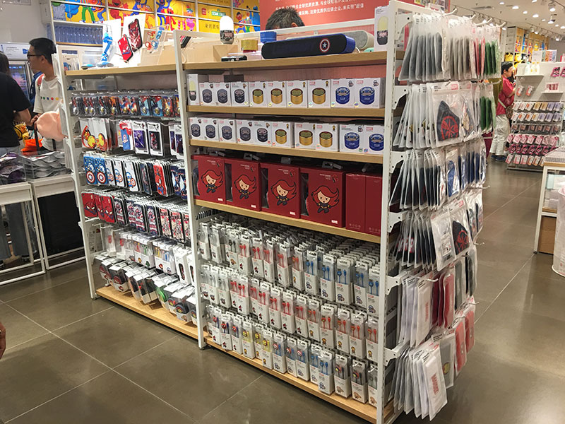 上海名創優品展示柜,精品百貨展示架,母嬰展示架 上海名創優品展示柜,精品百貨展示架,母嬰展示架