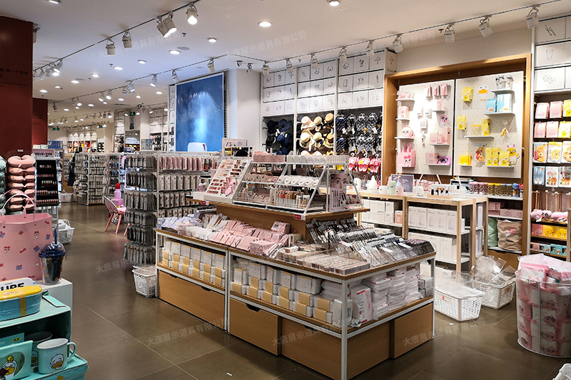 福州名創優品貨架,名創優品貨架定制,定制展示柜,展示貨架