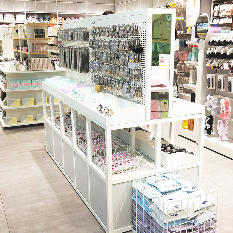 益陽廣州貨架諾米飾品展示柜耳環架子頭飾項鏈雙面中島展示架批發 ?