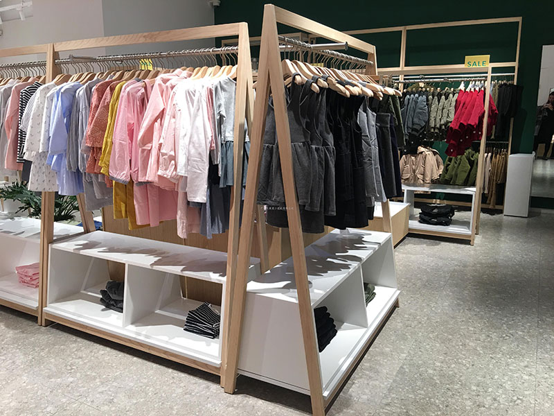 黑龍江母嬰貨架 廠家，母嬰貨架定做,孕嬰展示架批發(fā)