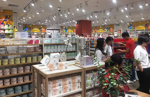 黃埔百貨商店要如何擺放貨架才能吸引顧客