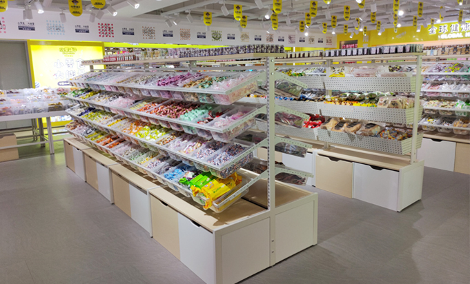 西藏零食店貨架定制案例