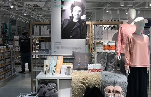 大慶飾品店鋪要利哪種展示架才能達到引流效果