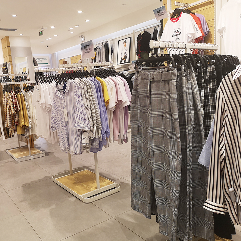通化服裝貨架