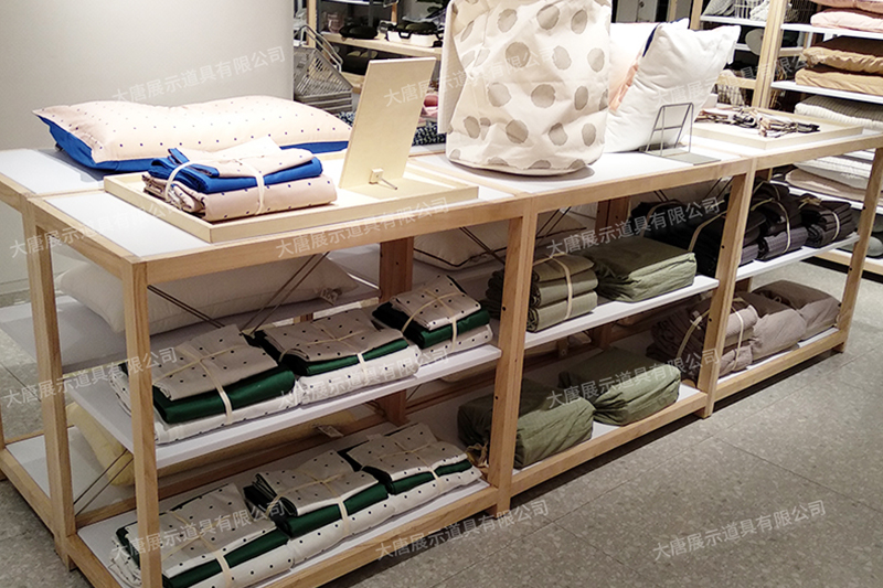 服裝店貨架，服裝貨架， 服裝店道具，服裝中島柜， 女裝貨架靠墻，大唐展示貨架